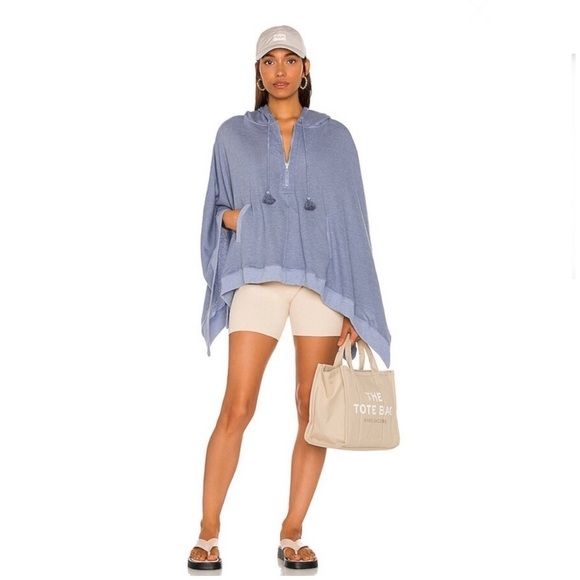 Lovers and Friends Antoine Poncho in Serenity Blue - Picture 2 of 7